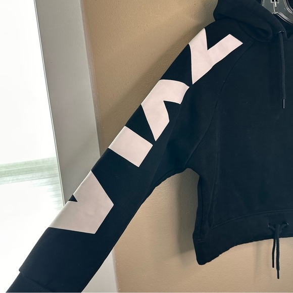 ZYIA Active Hooded Slight Crop Black Activewear Sweatshirt Size Small - Picture 4 of 7